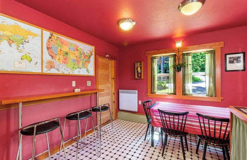 Friday Harbor House | Custom Crafted Unique Home~ FABULOUS group lodging ~ 1.3 miles from Harbor