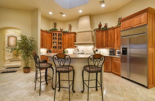 Catalina Foothills Estates House | Custom foothills home with amazing 360 views, private hot tub & patio