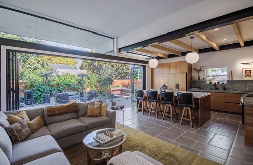 Huntington Beach House | Custom Home+Guest House, Hot Tub & Fire Pit. Bike to the Beach!