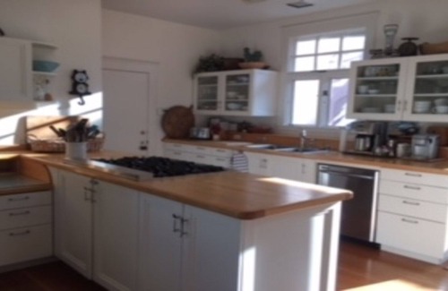 San Luis Obispo House | Custom Home In Desirable Area--next To Downtown & Hiking/Biking Trails--lap pool
