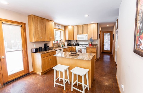 Portola House | Custom Home In The Lost Sierras w/Pool Table