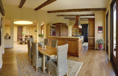 Coombsville House | Custom Napa Valley Vineyard Estate minutes from town and wineries