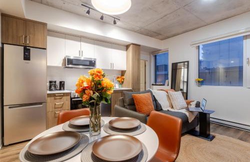 Shaughnessy Village Apartment | Cute 1BDR Apt in Ste-Catherine - MTL Live Spot