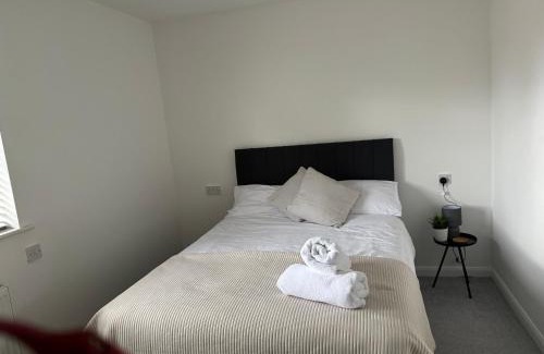Littleover Apartment | Cute 2 bedroom house Littleover close to amenities hospital