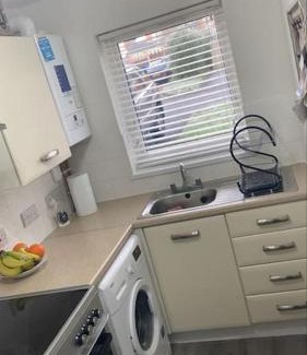 Littleover Apartment | Cute 2 bedroom house Littleover close to amenities hospital