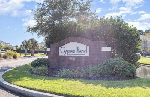 North Myrtle Beach Condo | Cute and Cozy 2nd Floor Barefoot Resort Condo Overlooking The Pond