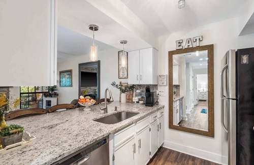 Table Rock Condo | Cute, Comfy & Cozy – For 6