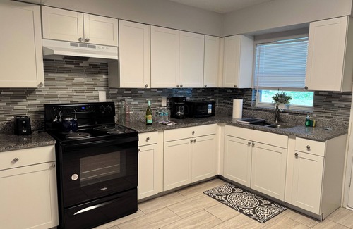 Ocala House | Cute, cozy & close to downtown
