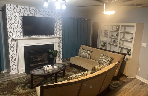 Augusta Condo | Cute & Cozy Condo!