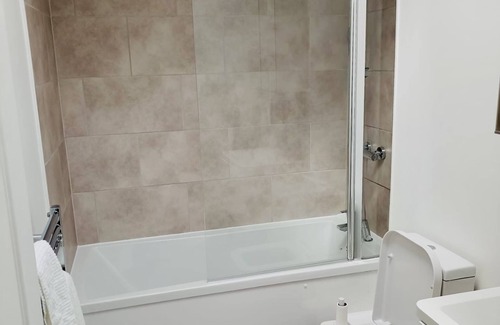 Battersea Apartment | Cute Flat in Clapham Old Town