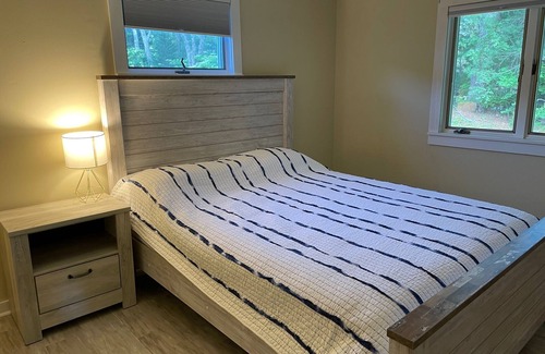 Pocasset House | Cute Renovated 4 Bedroom Home just a short walk to the association beach