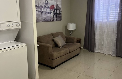 Green Valley North Apartment | Cute studio Located on the heart of green valley.