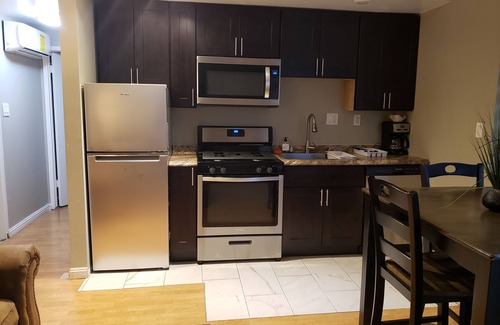 Mid City Apartment | Cutie 1bd , centrally located, upgraded