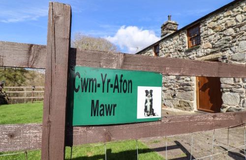 Llanbedr House | Cwm Yr Afon Mawr