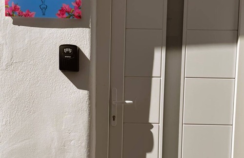 Drafaki Apartment | Cycladic Cocoon ~ Mykonos Town ~