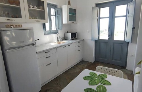 Katapola Apartment | Cycladic home in Katapola, Greece