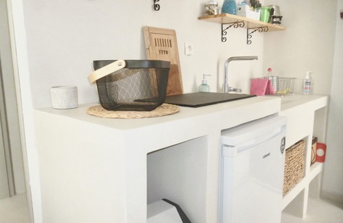 Paros Apartment | Cycladic studio, 2 people with balcony in Parikia: 300m from Livadia-Beach