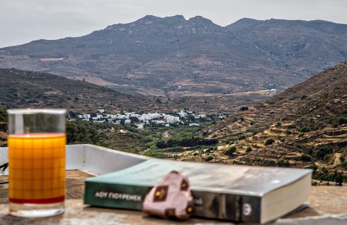 Tinos House | Cycladic Traditional Villa in Tinos!