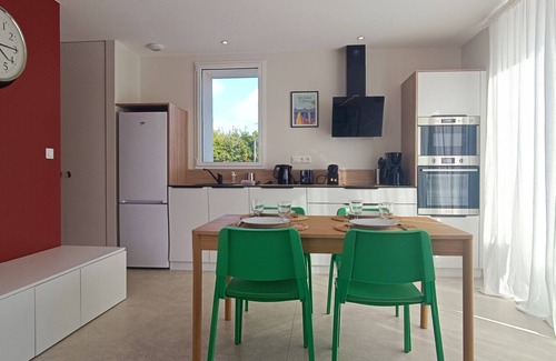 Les Sables d'Olonne House | Cygne- Maison proche de tout - Jacuzzi privatif