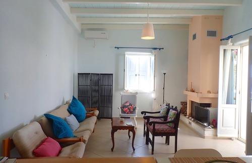 Ermoupoli Apartment | Cypress House Ermoupoli Syros