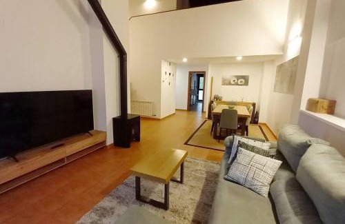 Sojuela Apartment | Dúplex rodeado de naturaleza, bodegas e historia