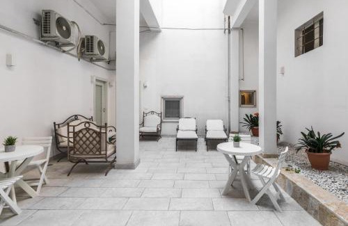 Oria Bed & Breakfast | D Home B&B