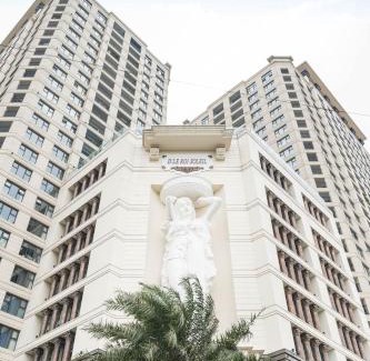 Quang An Apartment | D Le Roi Soleil Premium Suites