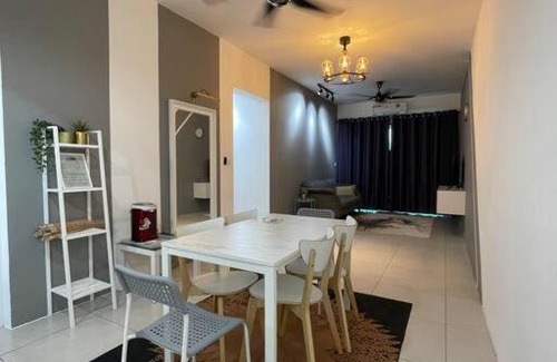 Central Seberang Perai Apartment | D’Penang Bridge Homestay