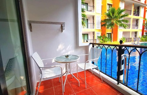 Na Chom Thian Apartment | D14 Venetian Condo Resort Pattaya Pool Connected Netflix