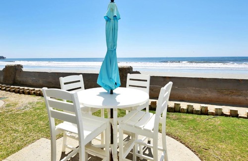 Townsite House | D19 - Beachfront Bliss