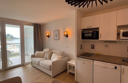 Treboul Apartment | D2116 - Apartment T. 2 in Residence of Tourism, Sea View!