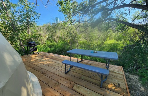 Rosedale Cabin | #D4 Badlands Bunker Dome-1 Queen bed -Pet friendly