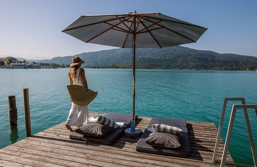 Poertschach am Woerthersee Apartment | Dachgeschoss Apartment am Wörthersee mit Terrasse & Seezugang