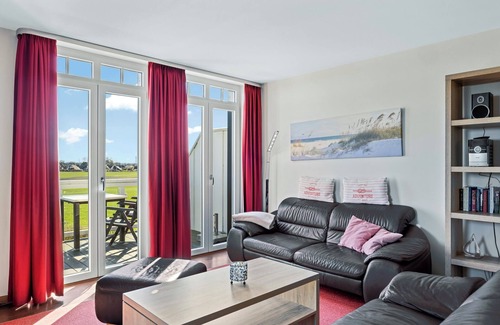 Wremen Apartment | Dachgeschosswohnung in Strandnähe mit Sauna, Zwei Balkonen und Tollem Ausblick