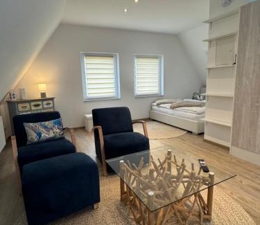 Region Hannover District Apartment | Dachgeschosswohnung Benther Berg, Contactless Check-in, free parking, Vollsaniert und Renoviert 2025