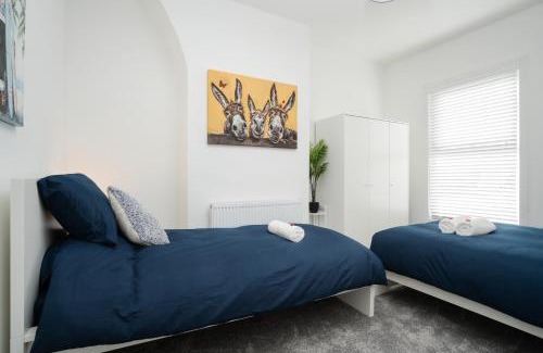 Everton Apartment | DACY LODGE, Anfield - Strictly NO Parties