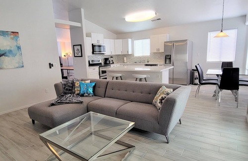 Maryvale House | Dad's Big House