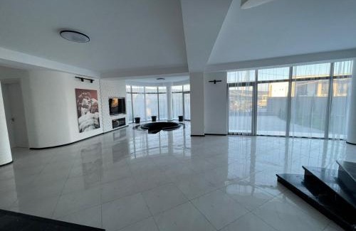 Vake-Saburtalo Villa | Dadus place