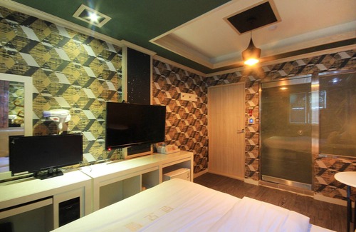 Bisan-dong Hotel | Daegu North Bus Station TEN