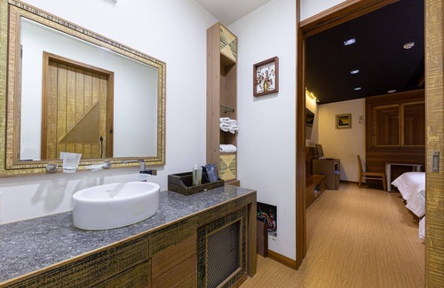 Dong-gu Hotel | Daejeon Yongjeon Lisboa