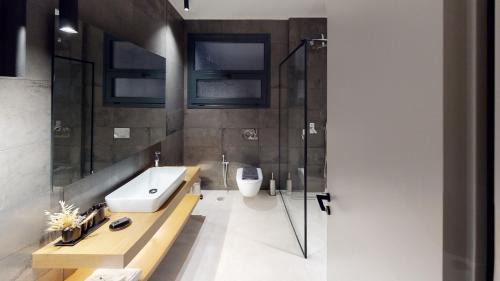 Plomari Villa | DAELIA Villas