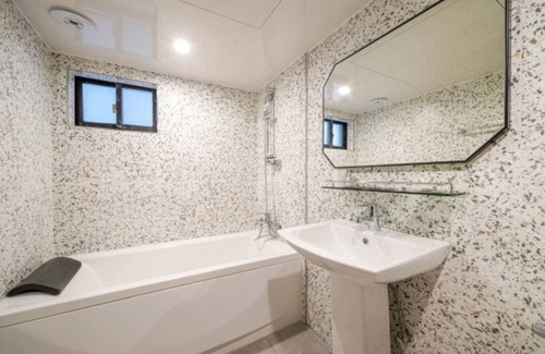 Daeyeon-dong Hotel | Daeyeon Welkin Hotel