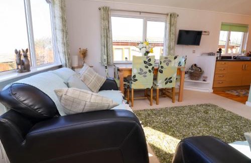 Mullacott House | Daffodil Lodge