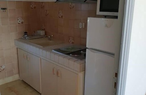 Greoux-les-Bains Apartment | Dahlia Lou Cigaloun Ana Location