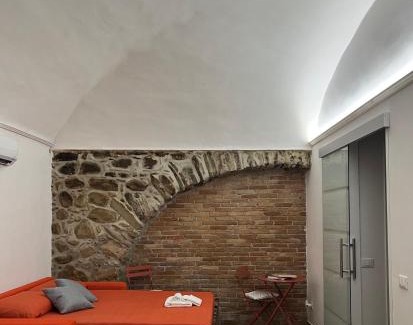 Santo Stefano di Camastra Apartment | Dai Nonni