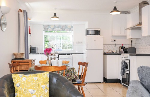 Mullion Cottage | DAIRY COTTAGE, pet friendly, country holiday cottage in Mullion