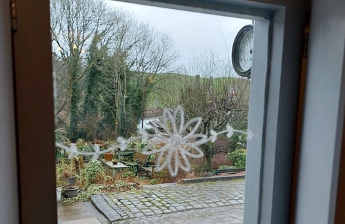 Leek Cottage | Daisy Cottage In The Beautiful Churnet Valley close to Alton Towers