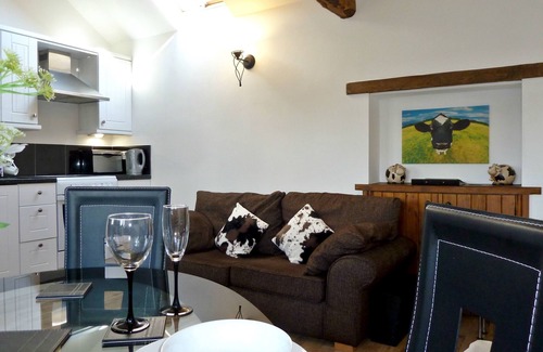Catterlen Cottage | DAISY COTTAGE, romantic, luxury holiday cottage in Penrith