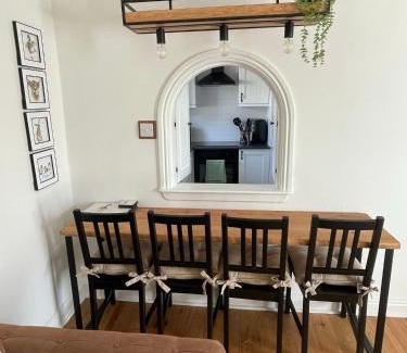 Alyth Apartment | Daisy Cottagee