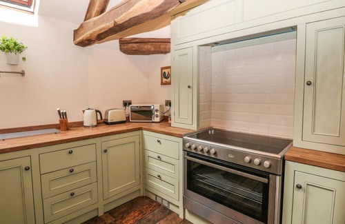 Bakewell House | DALE VIEW FARM, pet friendly, with a garden in Winster